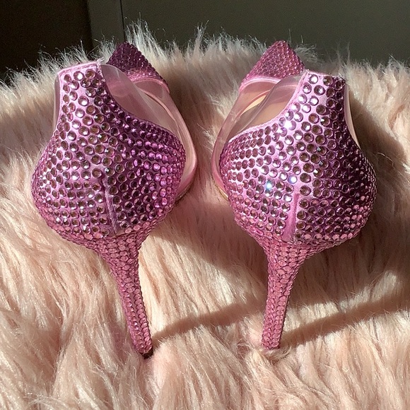 Steve Madden pink rhinestoned pumps💕 - Picture 3 of 5